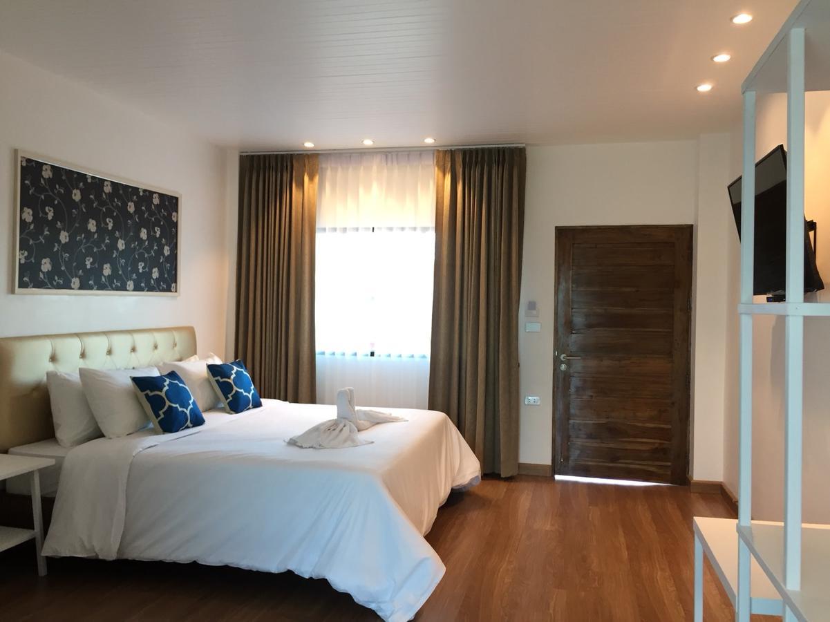 Phetcharat Grand Hotel Maesot Mae Sot Buitenkant foto