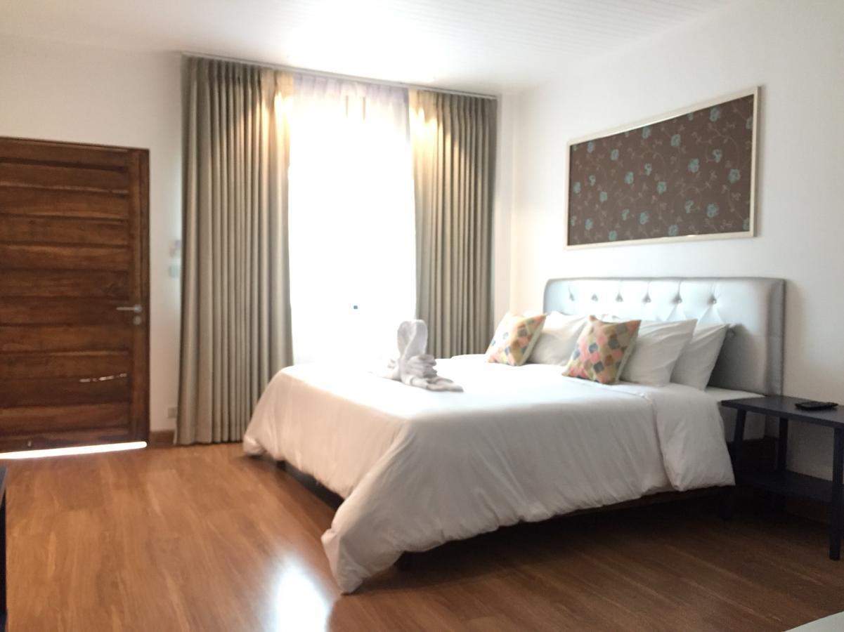 Phetcharat Grand Hotel Maesot Mae Sot Buitenkant foto
