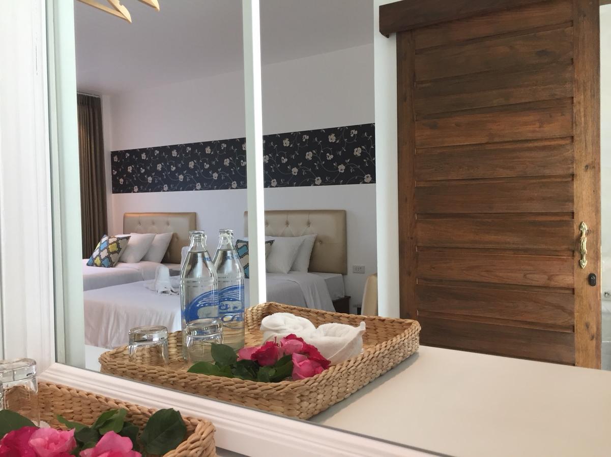 Phetcharat Grand Hotel Maesot Mae Sot Buitenkant foto