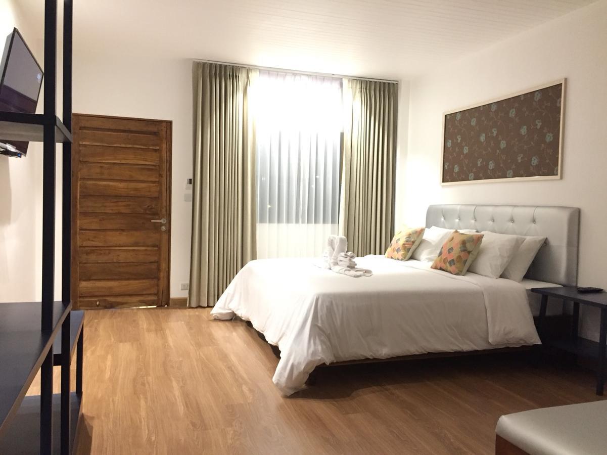 Phetcharat Grand Hotel Maesot Mae Sot Buitenkant foto