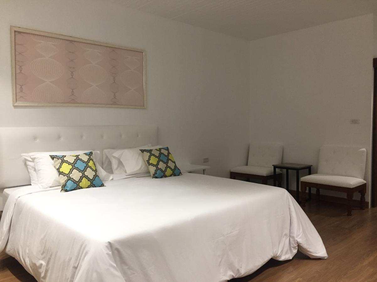 Phetcharat Grand Hotel Maesot Mae Sot Buitenkant foto