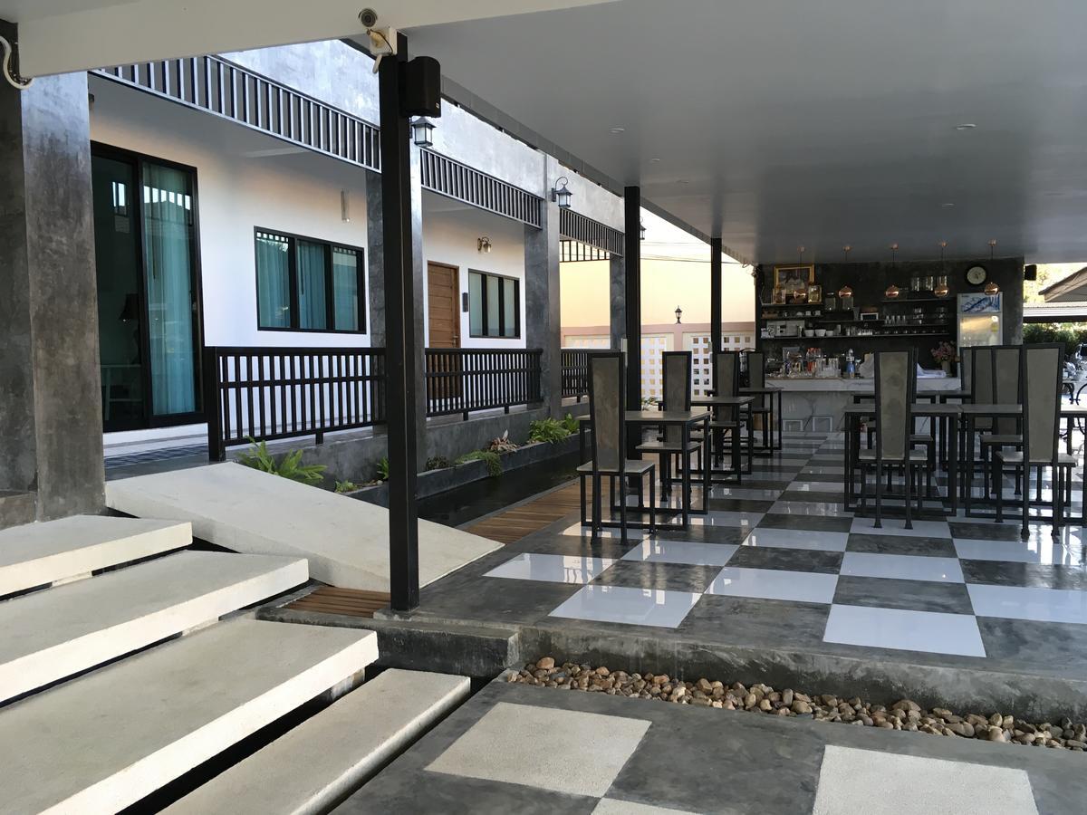 Phetcharat Grand Hotel Maesot Mae Sot Buitenkant foto