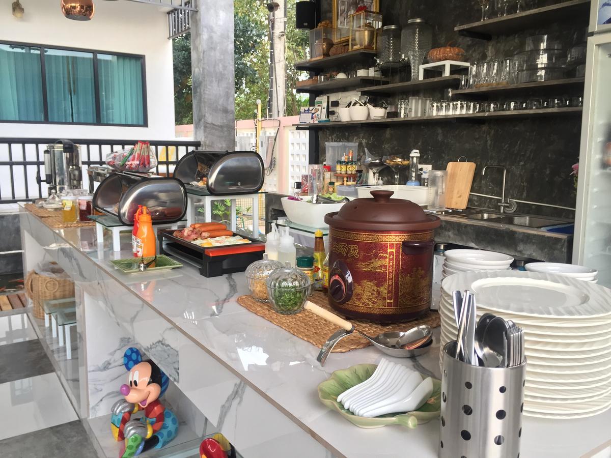Phetcharat Grand Hotel Maesot Mae Sot Buitenkant foto
