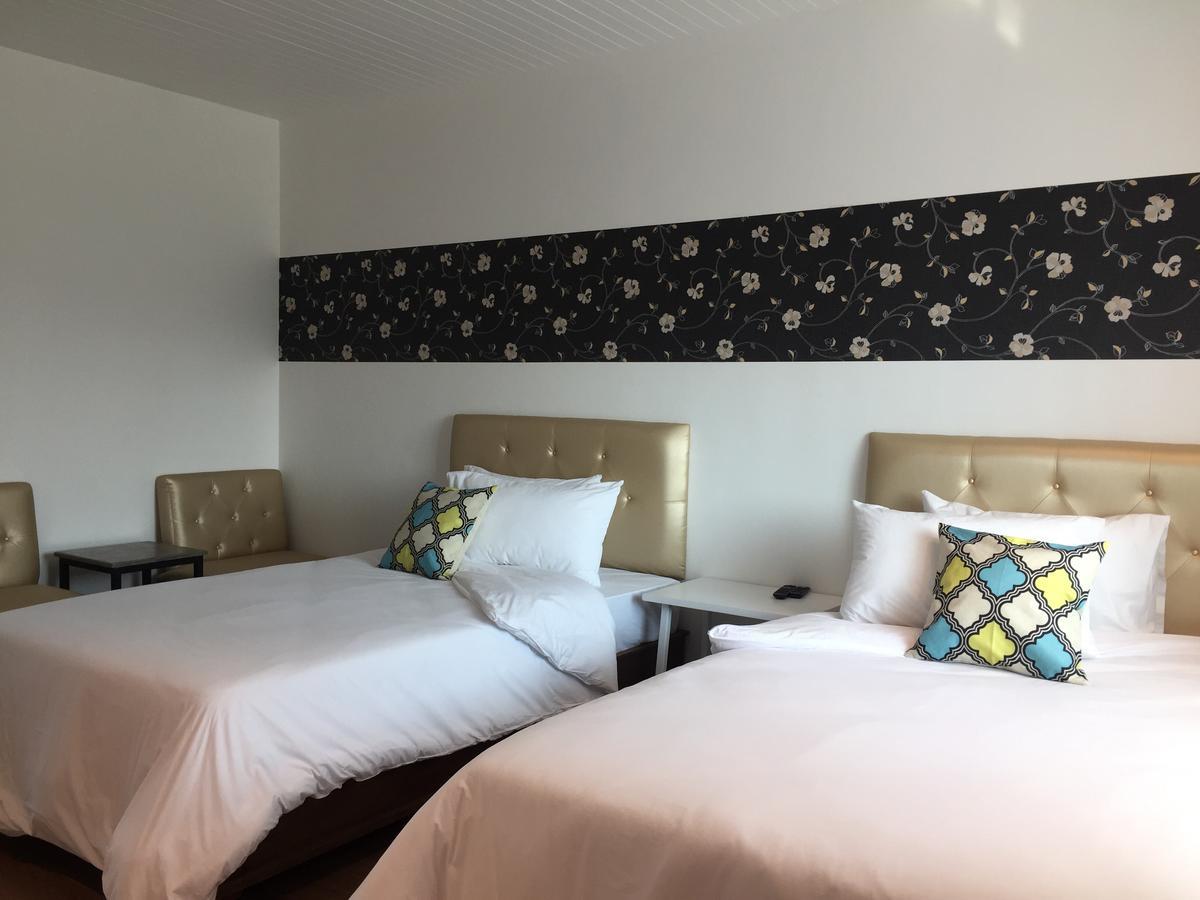 Phetcharat Grand Hotel Maesot Mae Sot Buitenkant foto