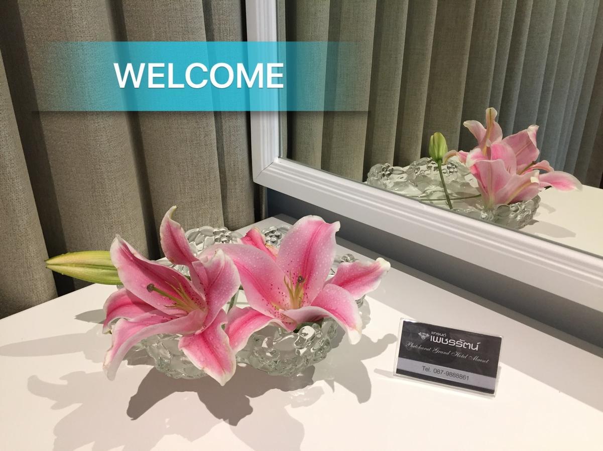 Phetcharat Grand Hotel Maesot Mae Sot Buitenkant foto