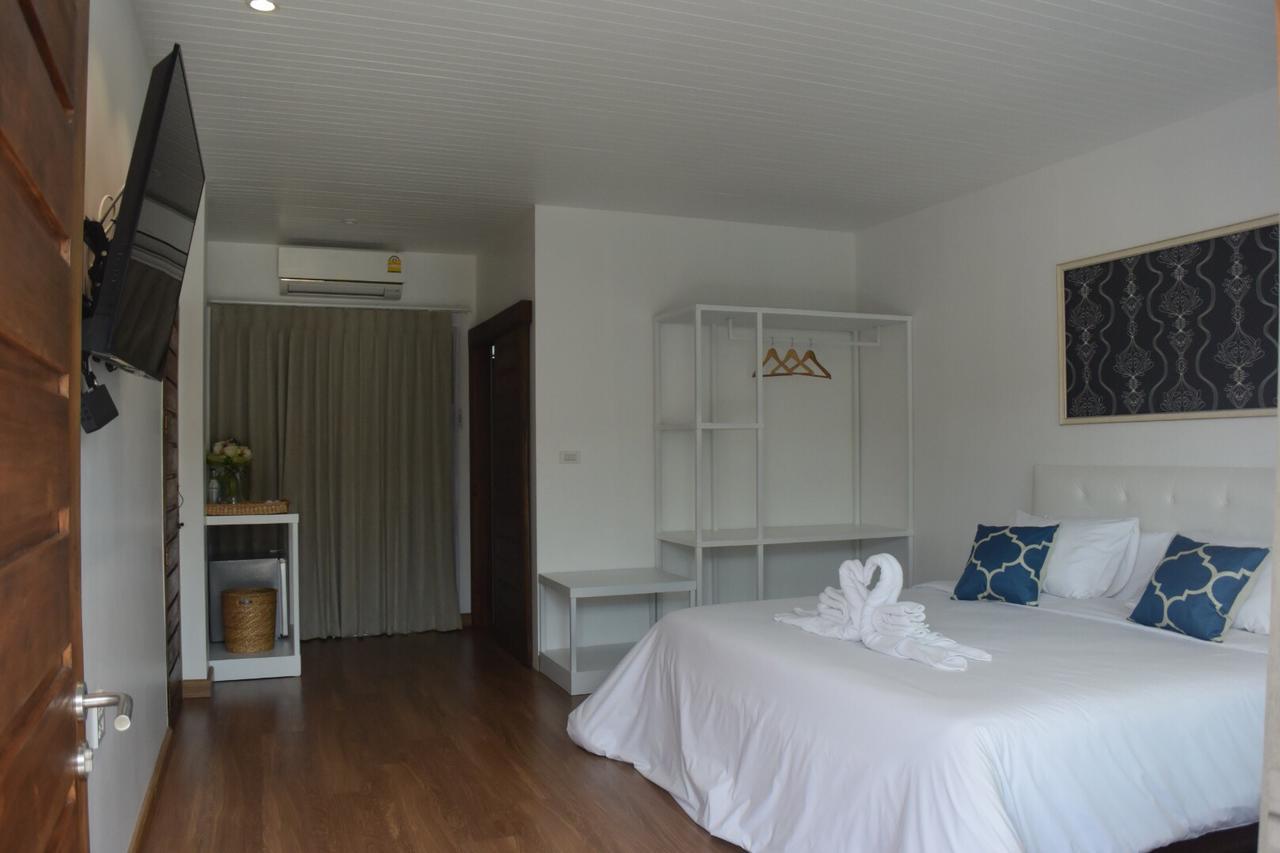 Phetcharat Grand Hotel Maesot Mae Sot Buitenkant foto