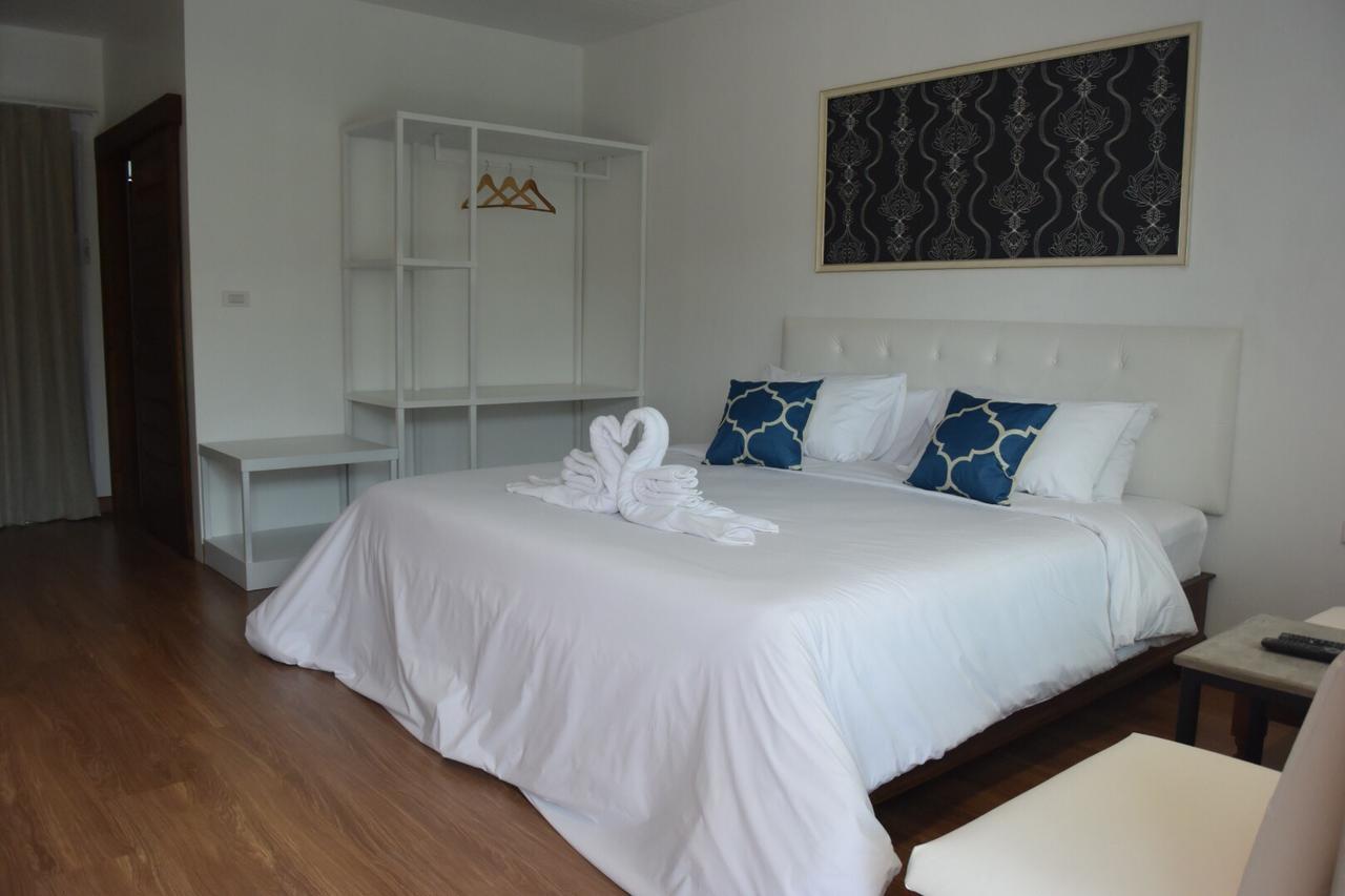 Phetcharat Grand Hotel Maesot Mae Sot Buitenkant foto
