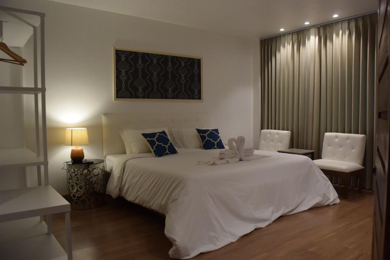 Phetcharat Grand Hotel Maesot Mae Sot Buitenkant foto