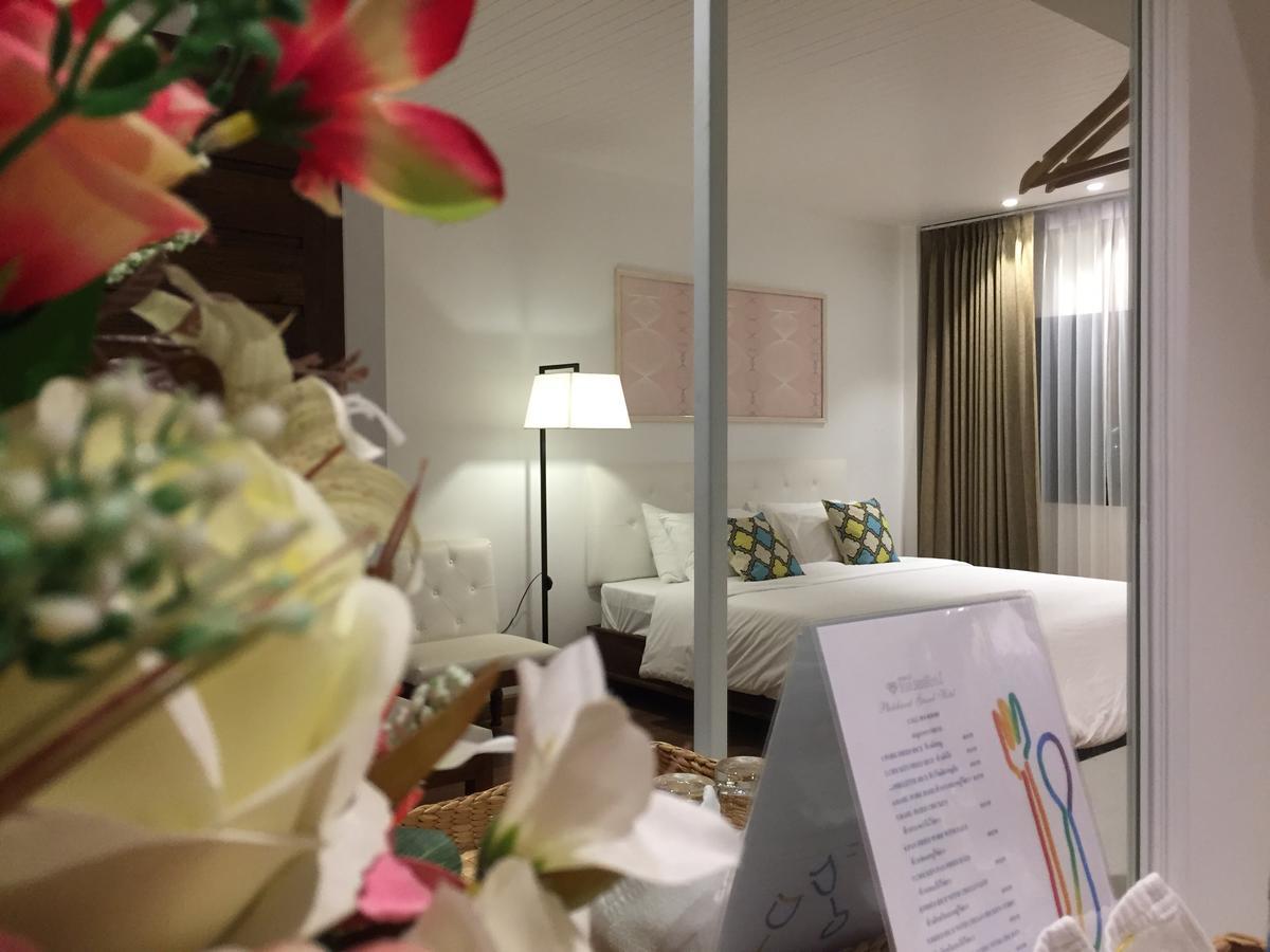 Phetcharat Grand Hotel Maesot Mae Sot Buitenkant foto
