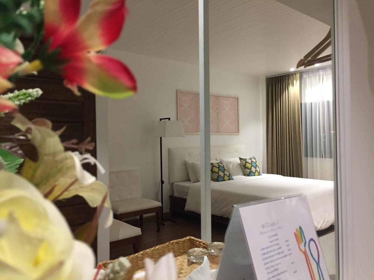 Phetcharat Grand Hotel Maesot Mae Sot Buitenkant foto